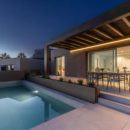 Kaiman 33 By Villagrancanaria *