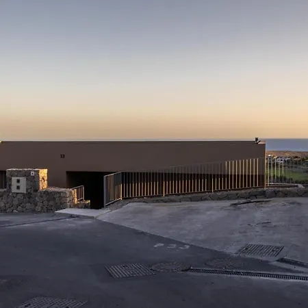 Kaiman 33 By Villagrancanaria *